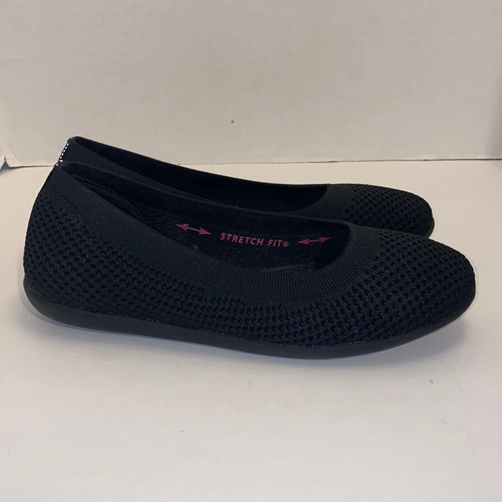 Cleo’s by Skechers size 7 slip ons